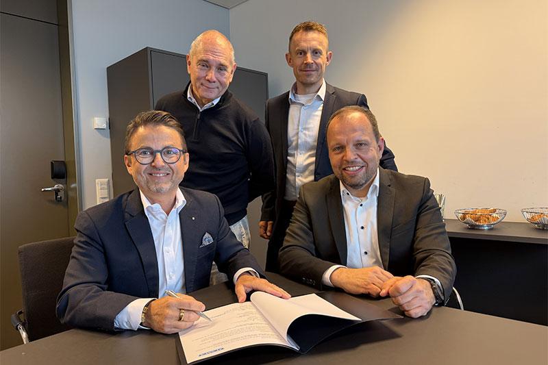 Jensen se renforce en Europe centrale